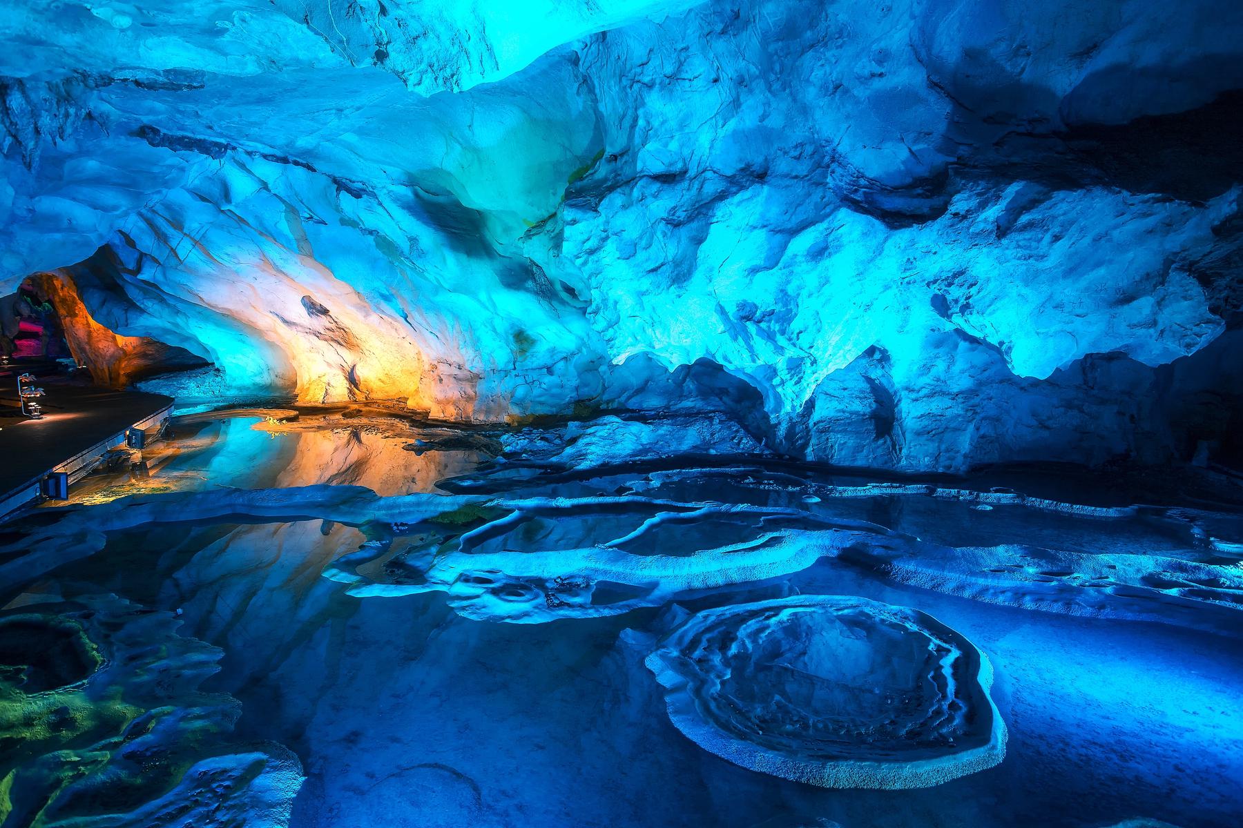 罗妹莲花洞景区