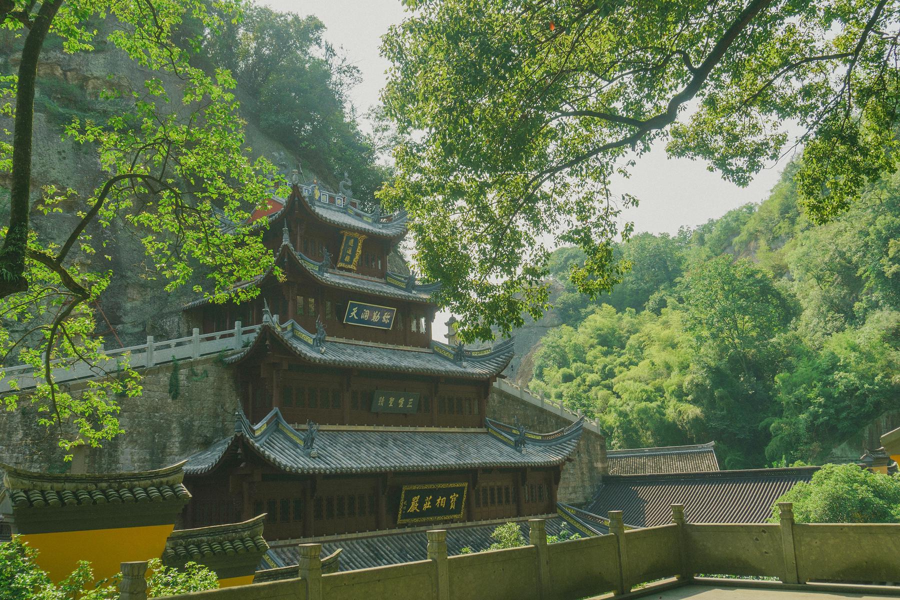 新昌大佛寺景区