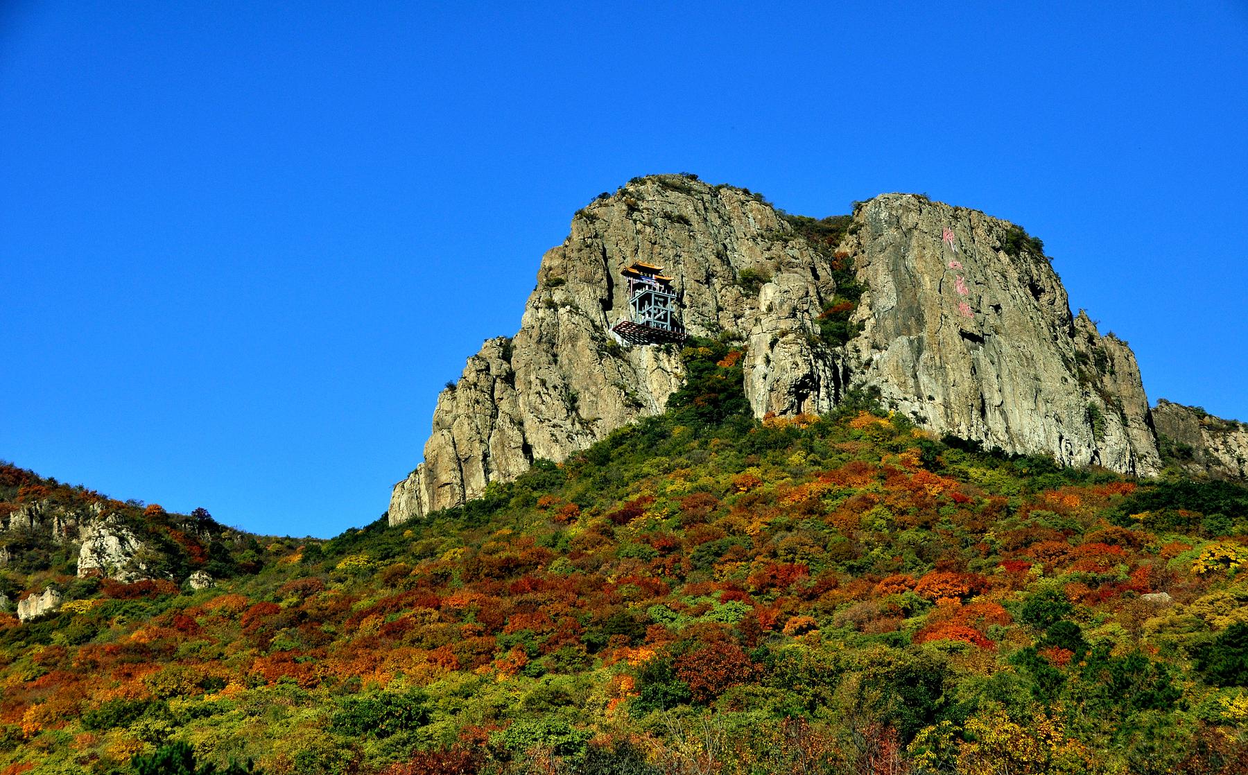 乌兰木图山风景区