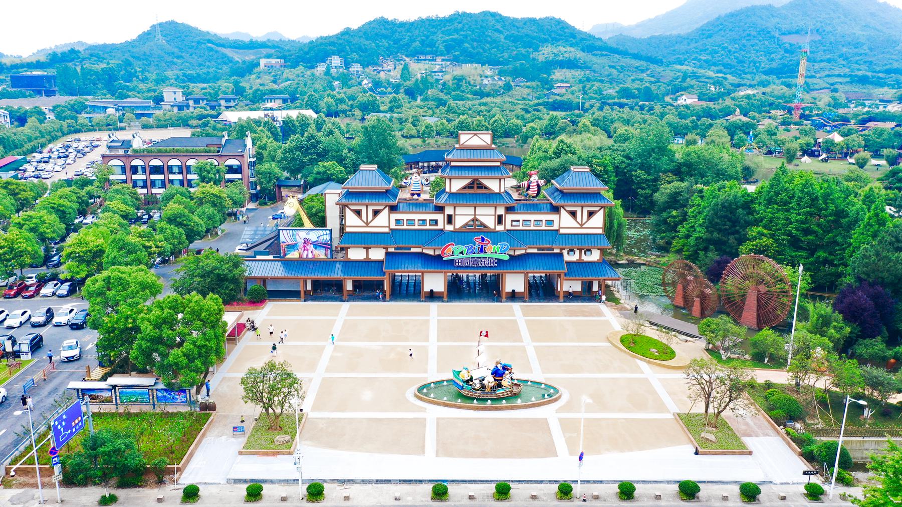 奇幻嘉乐比景区