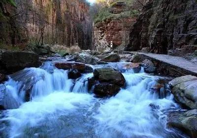 中国洛宁连宝河大峡谷