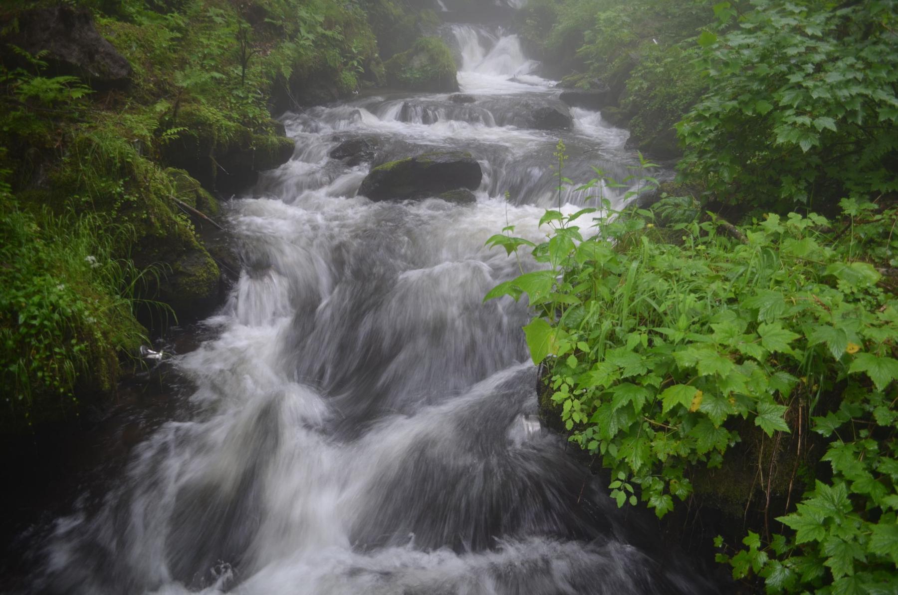 大戏台河风景区