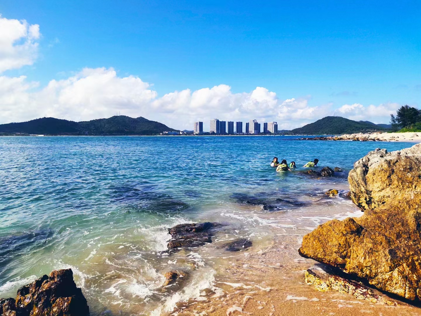 亿源渔村(保利银滩店)