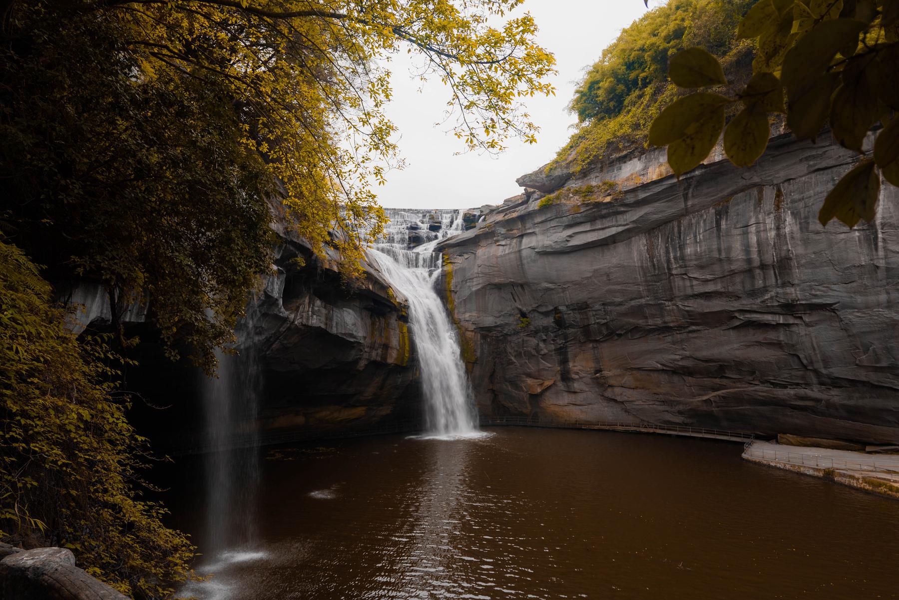洞窝风景区
