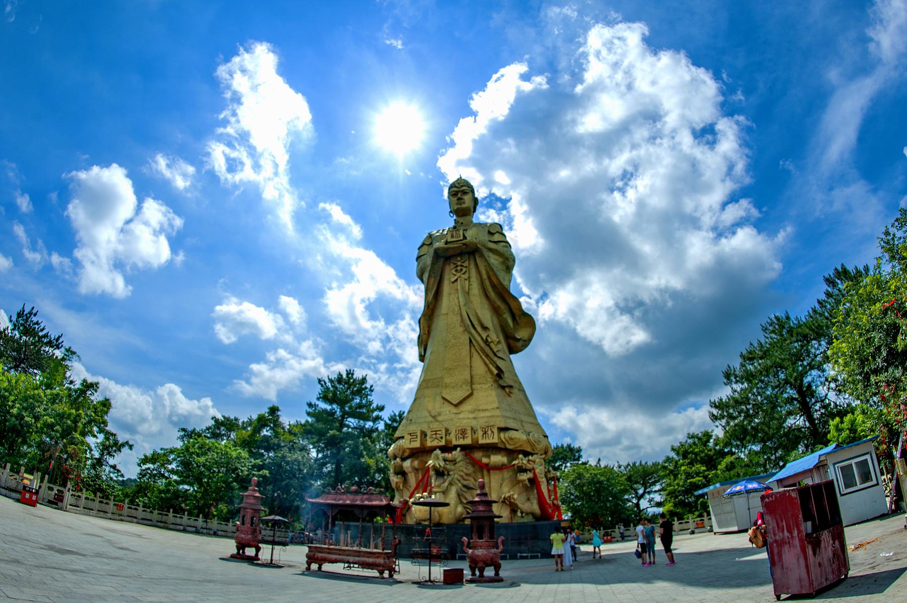 龙母太庙