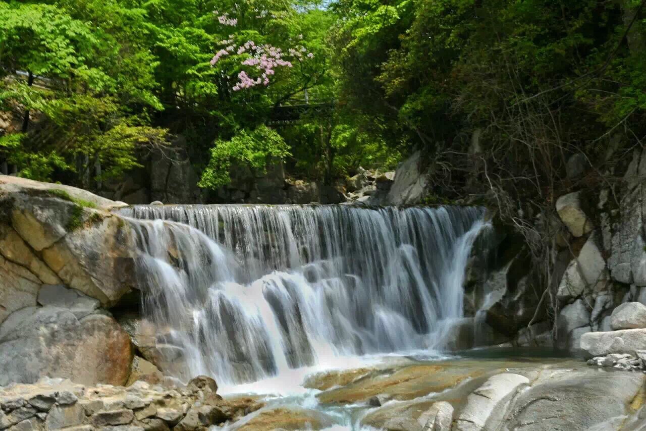 瀑布林休闲观光区