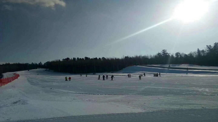 学而思山红松王滑雪场