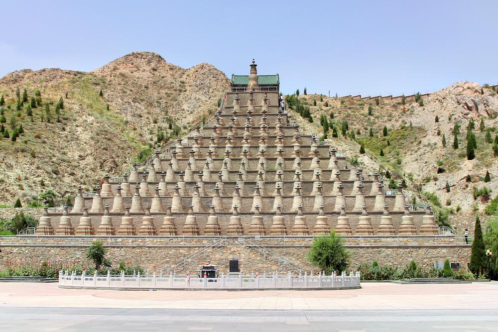 青铜峡黄河大峡谷旅游区-一百零八塔