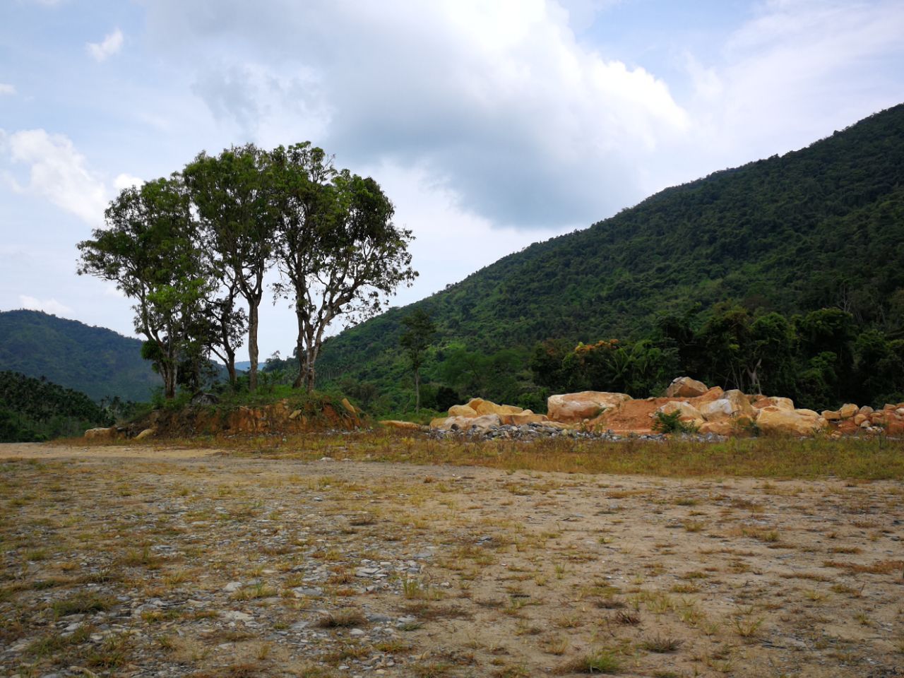 六罗峡谷雨林运动旅游区