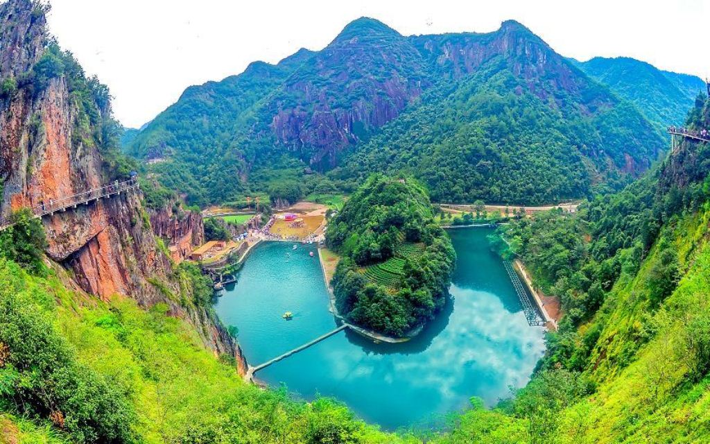 磐安金鸡岩景区