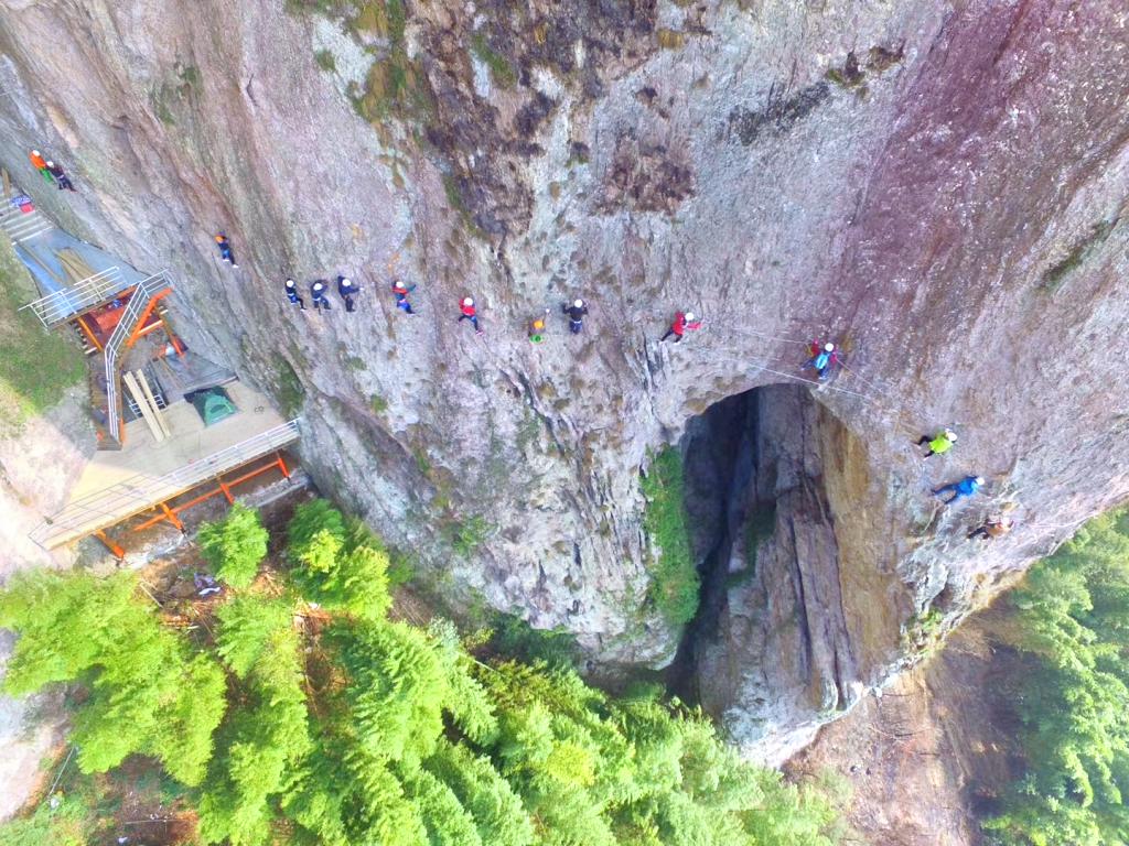 雁荡山飞拉达景区