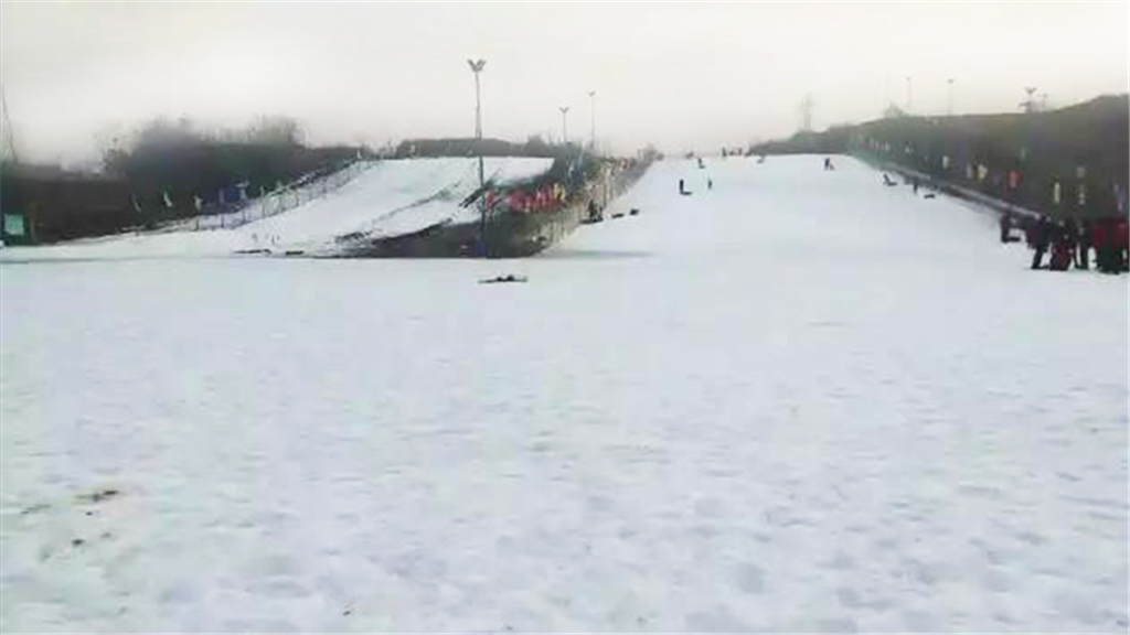 安阳龙安国际滑雪场
