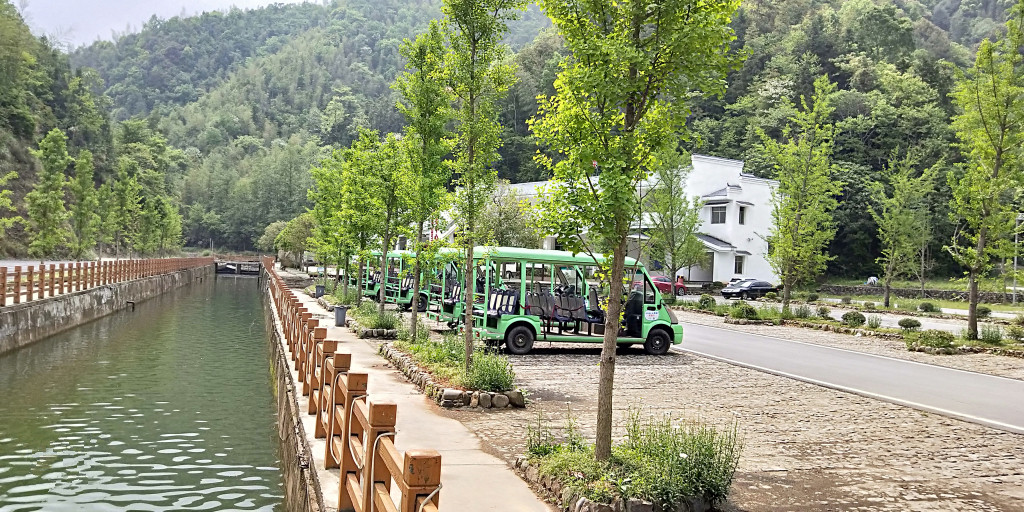 尖尾峡森林漂流