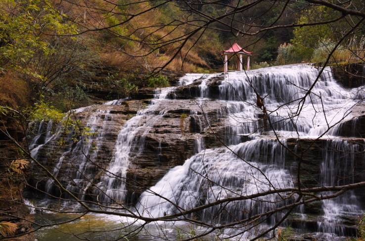 凤龙湾石板河风景区