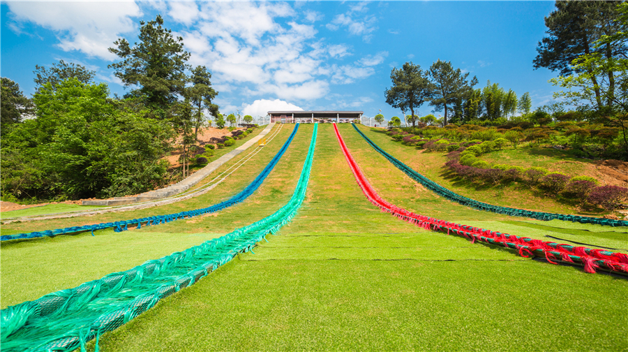 新堡枫叶谷旅游度假村